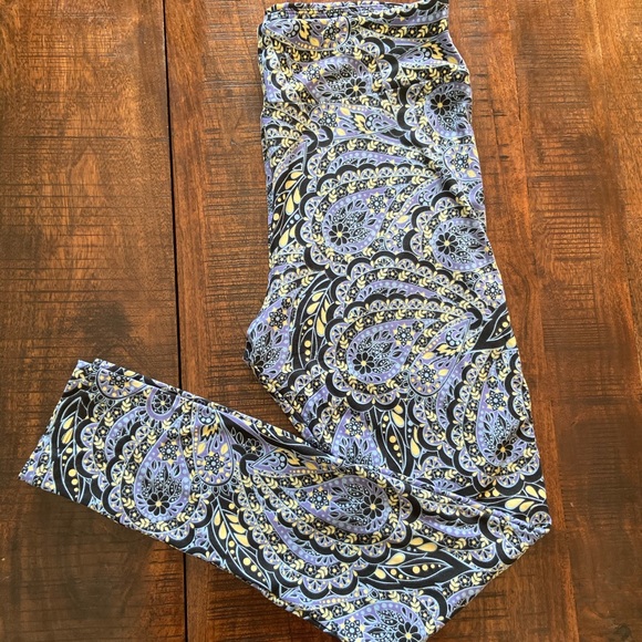 LuLaRoe Pants - LuLaRoe TC Leggings ❤️